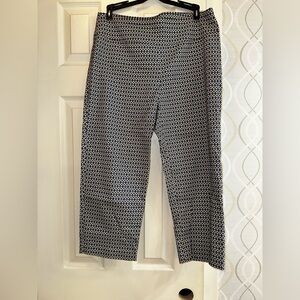 New Directions size 10 stretch ankle length pants